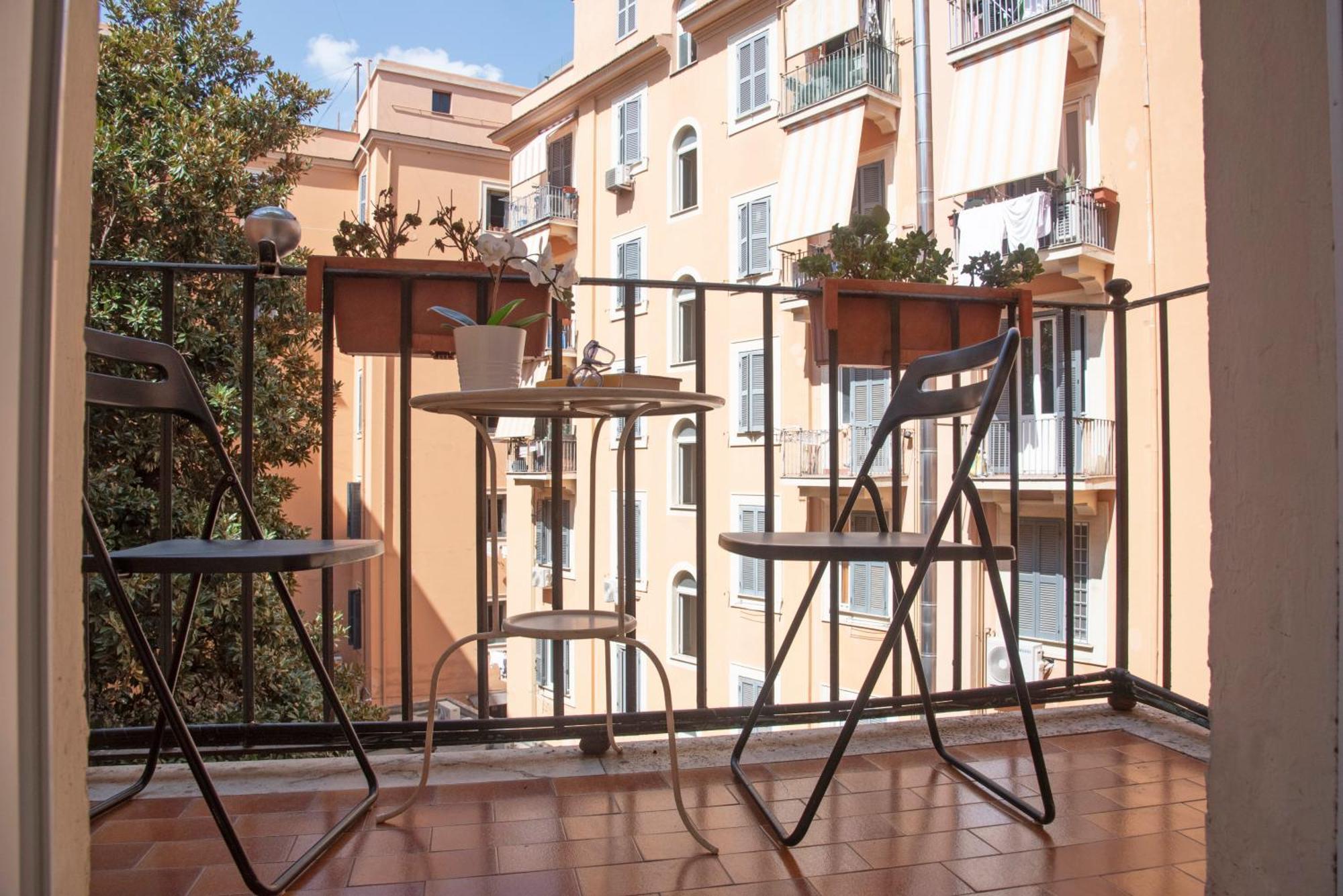 MJ Roma San Pietro Guesthouse Exterior foto
